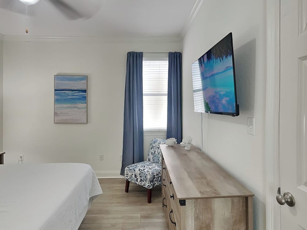 Sunny Beach by Southern Vacation Rentals