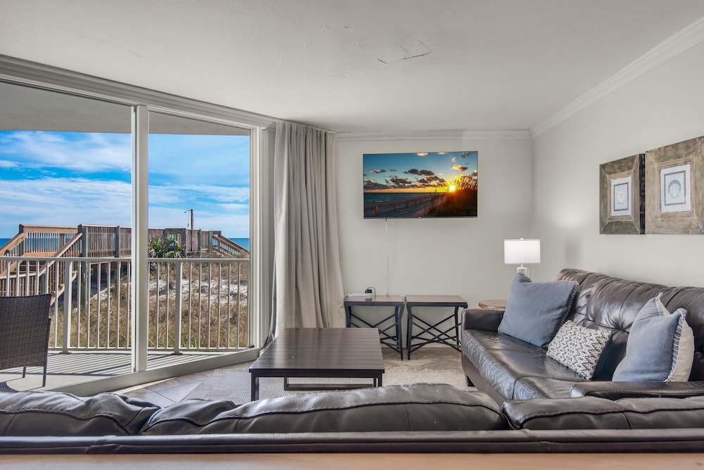 Starboard Village 411