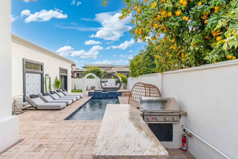 The Casa Del Sol Experience - Old Town Villa