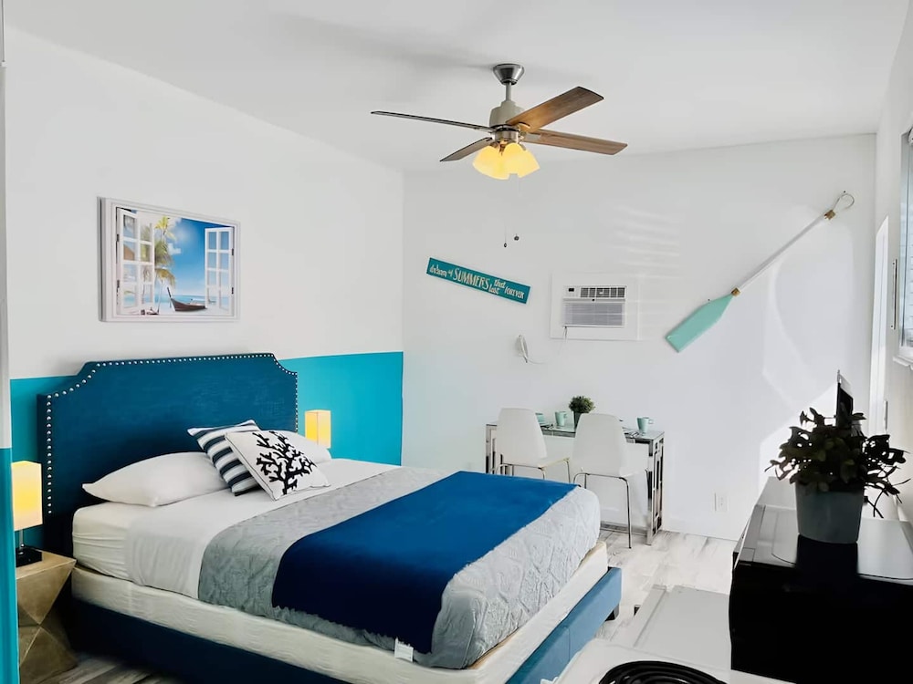 Blue Coral Studio in Hollywood