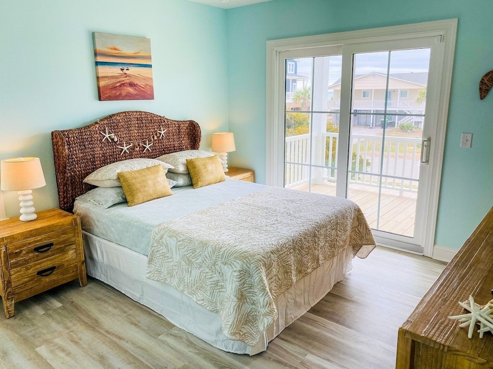 1030 Ocean 5 Bedroom Home by RedAwning view 2