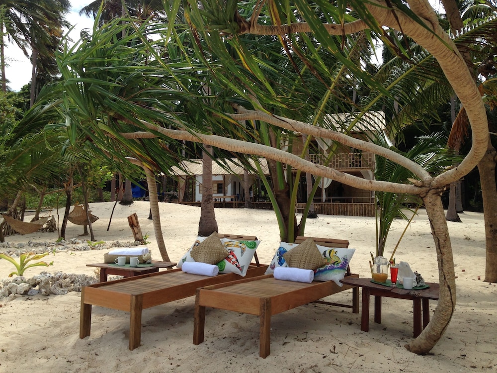 Isla Expeditions