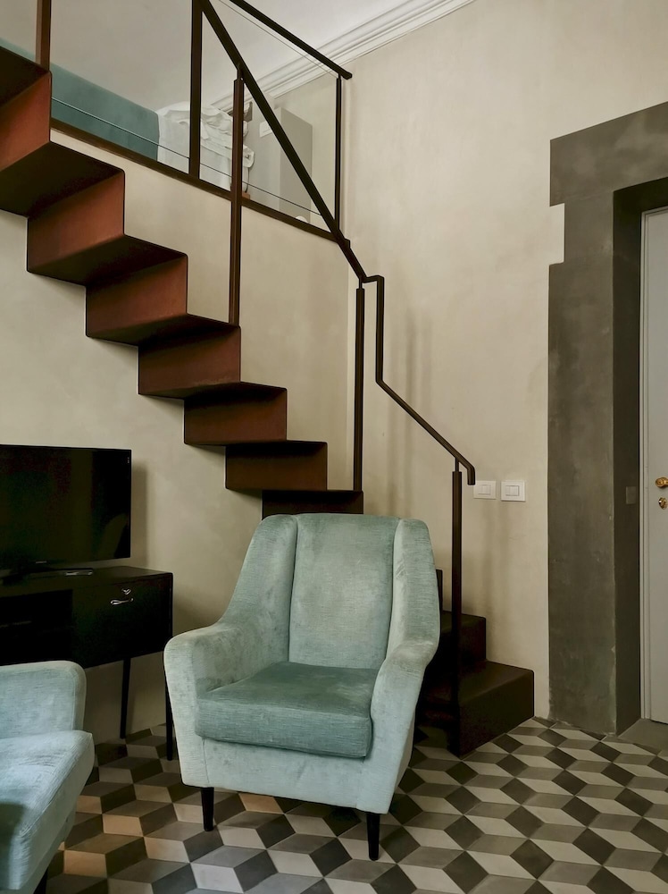 Mezzo 46 in Firenze With 2 Bedrooms and 2 Bathrooms