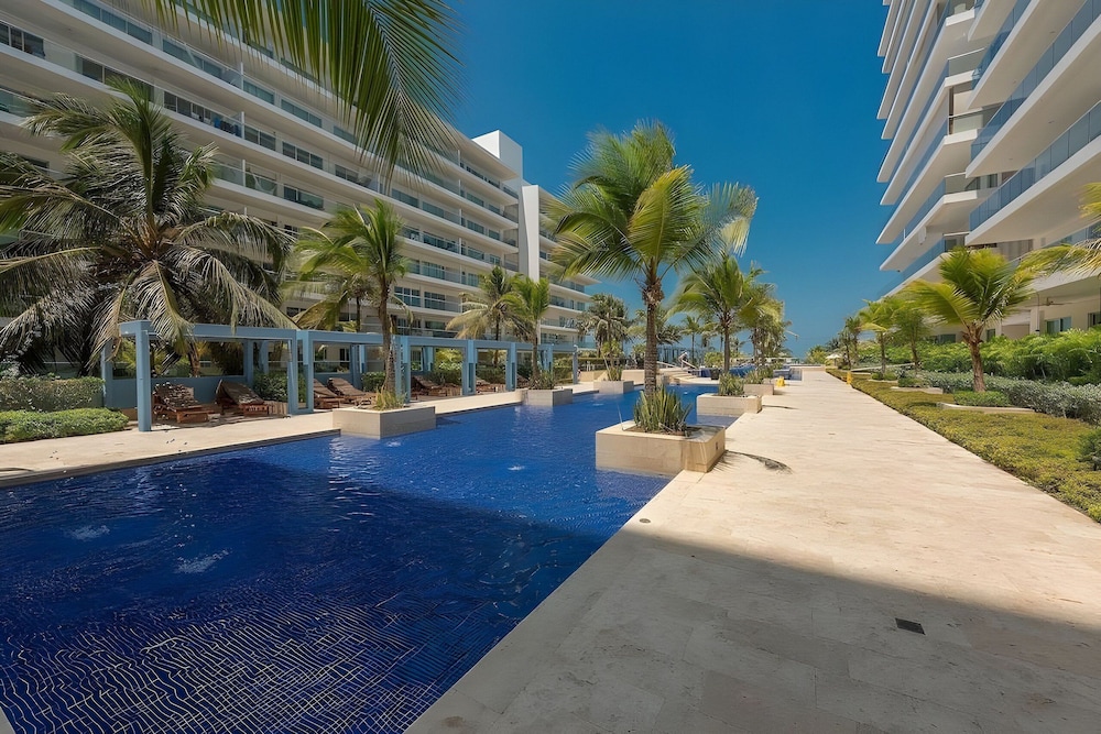 Condominio frente al mar Morros Ultra