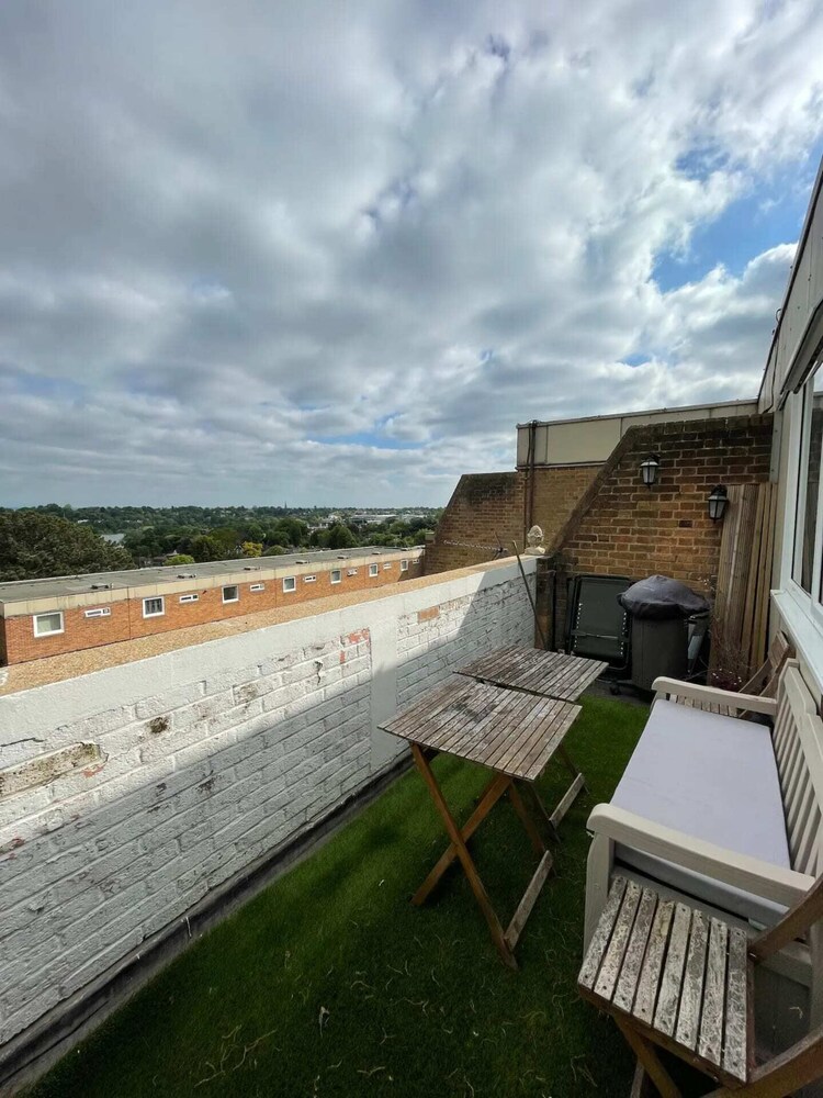 Trendy 2BD Flat - 6 Minutes to Wimbledon