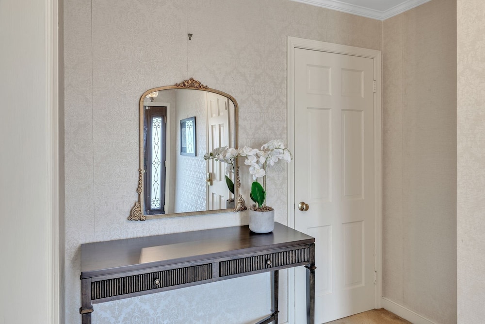 Upscale Escape Game Room & Spa-like Baths 4 Bedroom Home