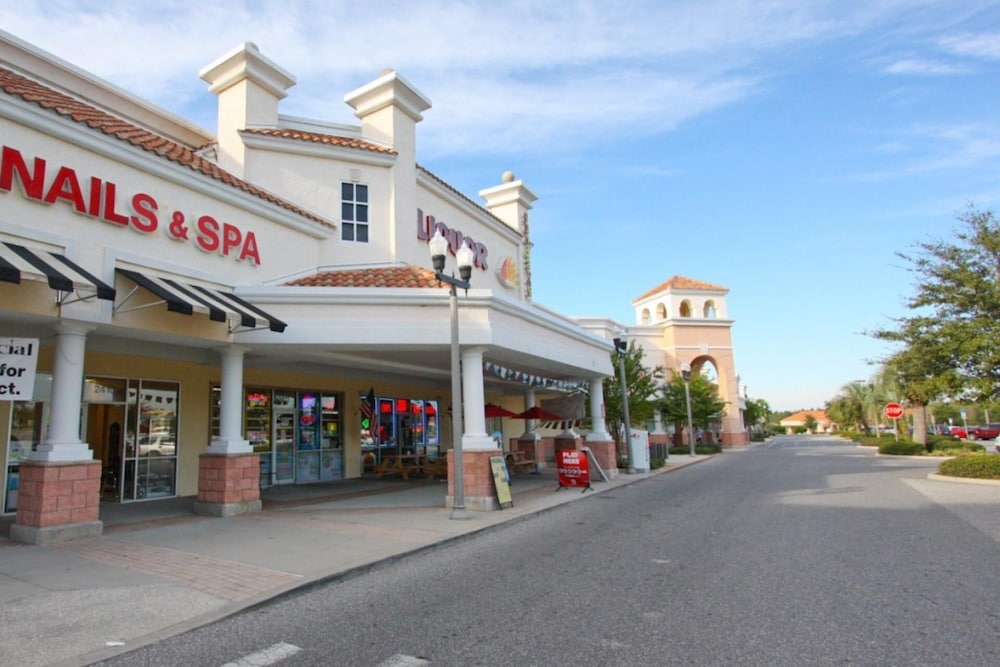 217 Legacy Park - Image 4