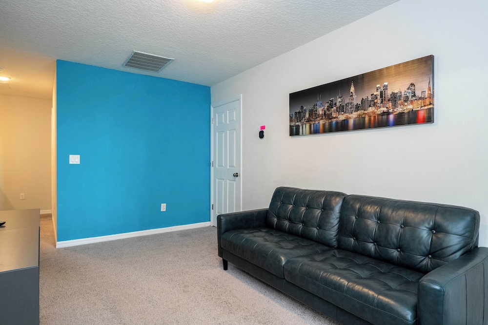 Family Friendly 4Bd with Pool @ Solara Resort 1517