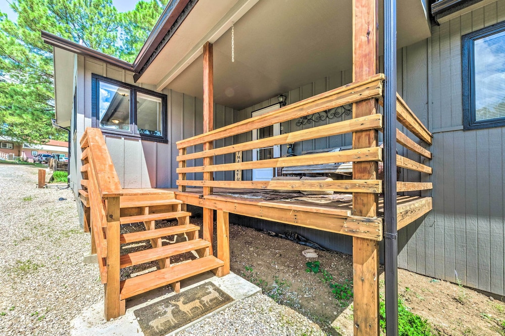 Ruidoso Home w/ Patio, Walk to Restaurants! view 5