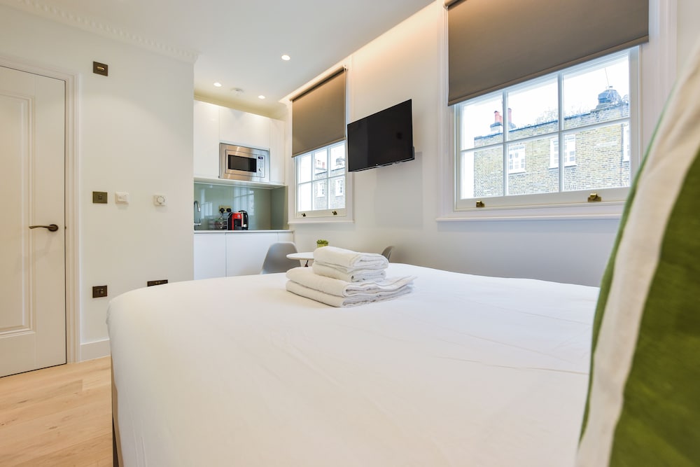 Star Street Studios by Concept Apartment