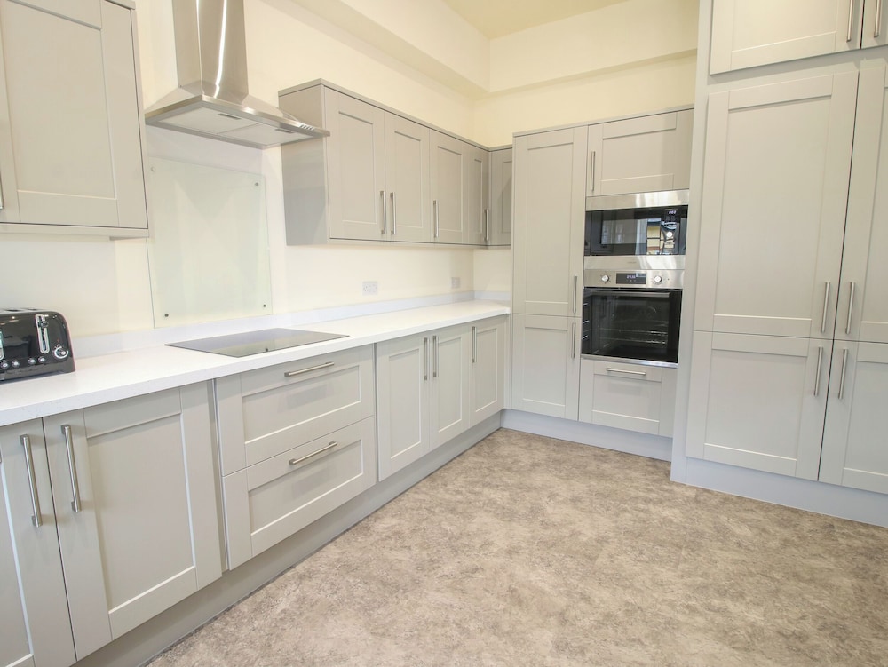 Ascot Cottage