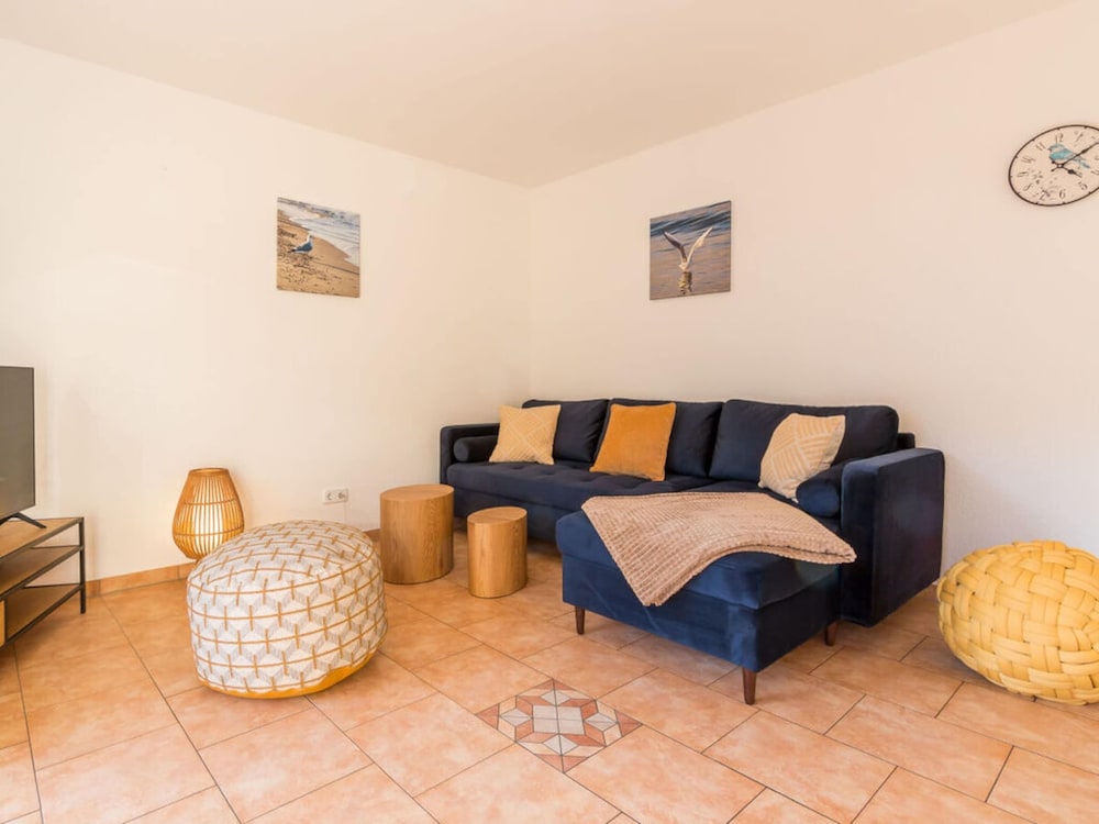 Holiday Apartment Coastal Love