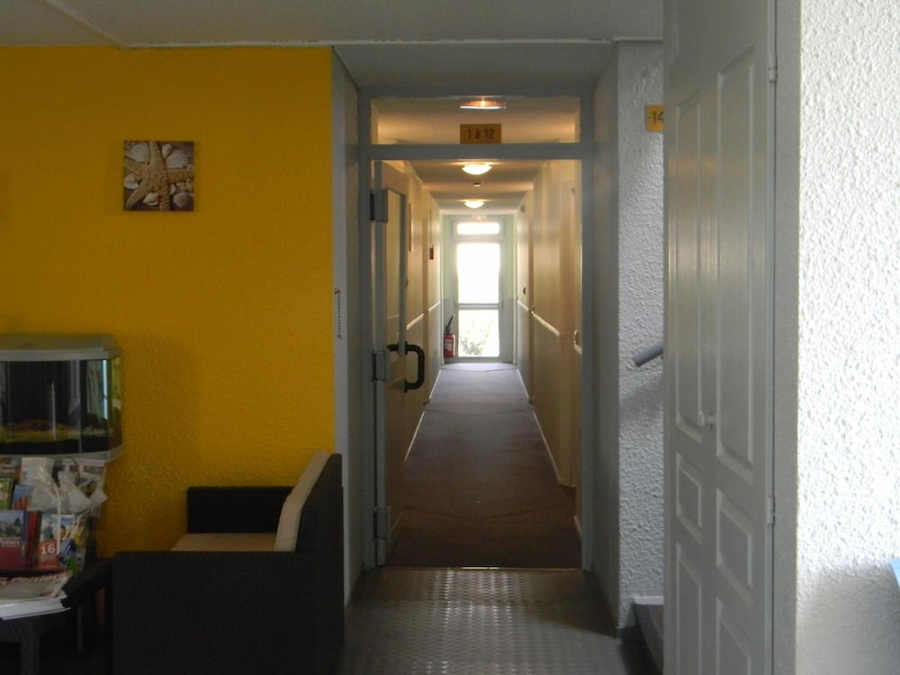 Poitiers Vacations - Class Hotel Poitiers - Property Image 6