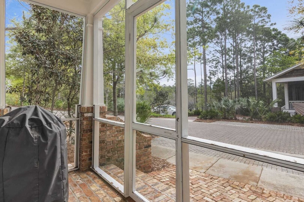 Longleaf Pines by Avantstay Community Pool + Bonfires