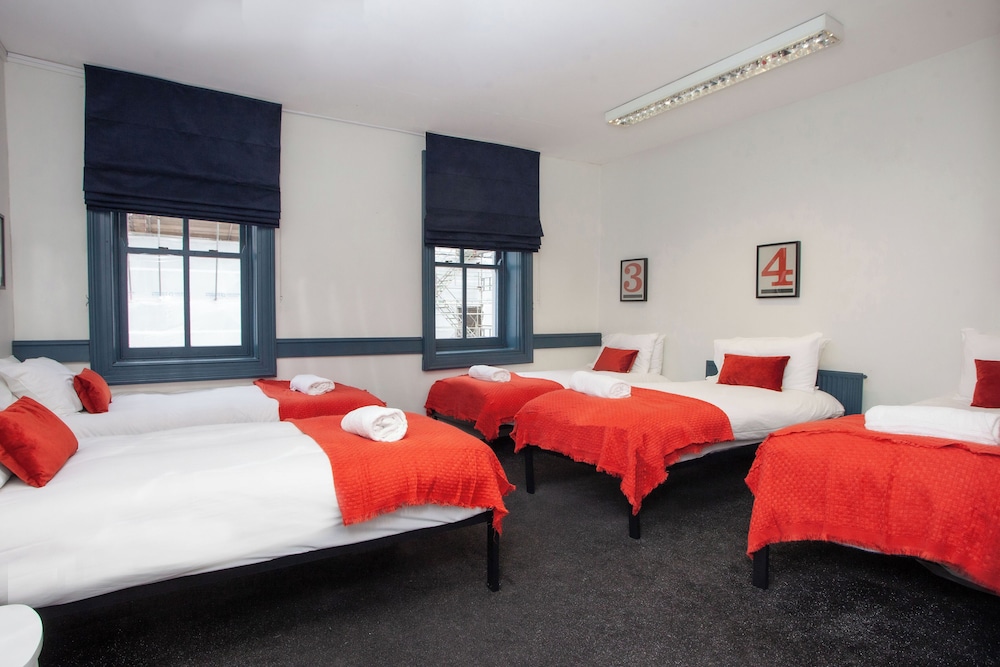 higgihaus 107 Sleeps 4 Monday - Friday