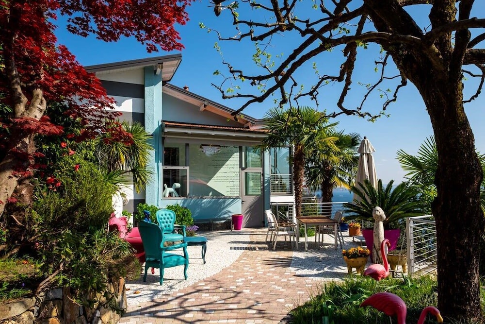 Pallanza Villas