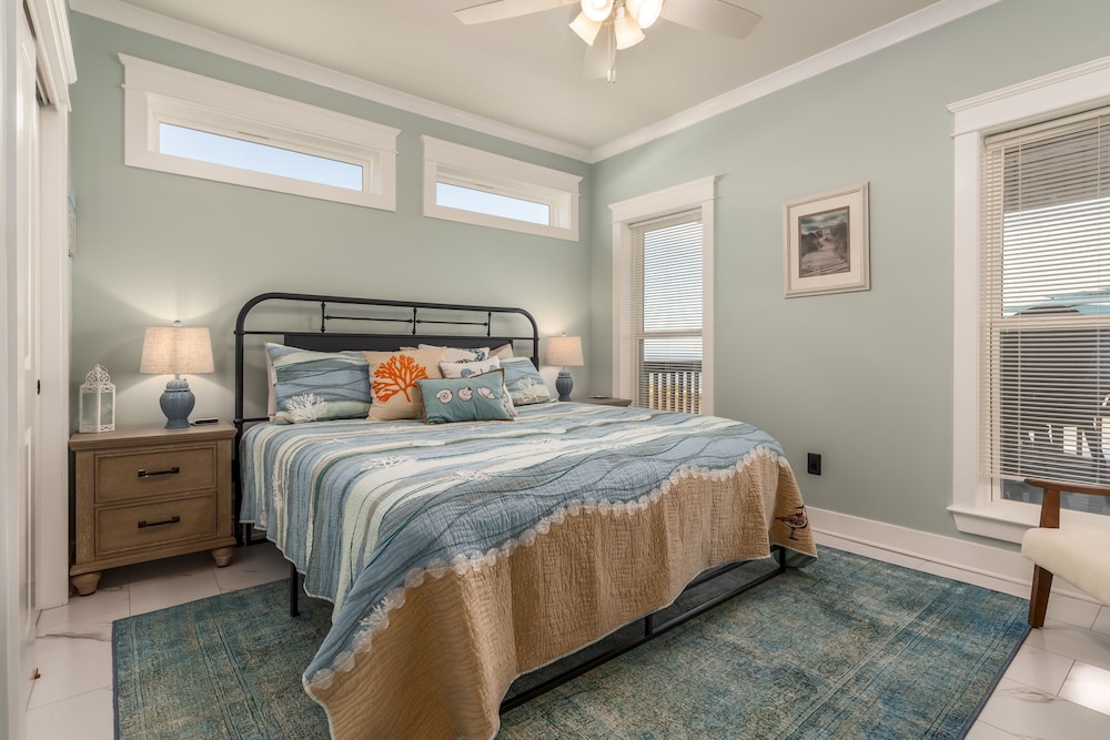 Bay Breeze - 2420 Bienville 4 Bedroom Home