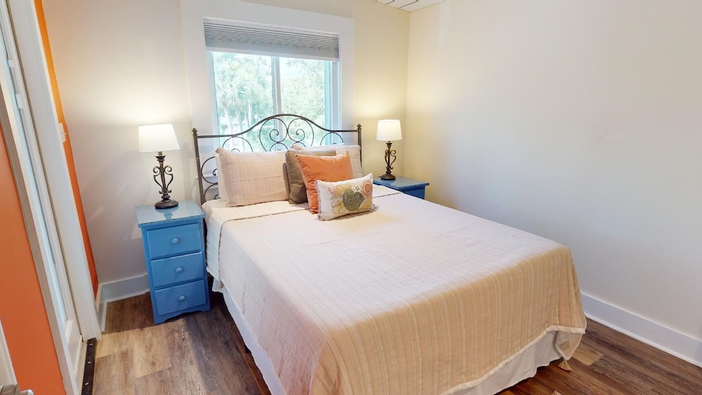 1004 2nd Avenue by Tybee Vacation Rentals