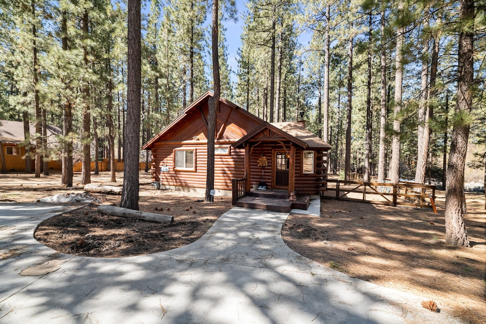 Catalina Creekside Cabin