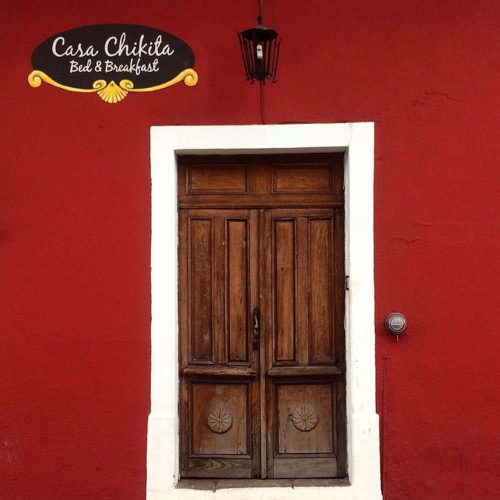 Casa Chikita Bed & Breakfast