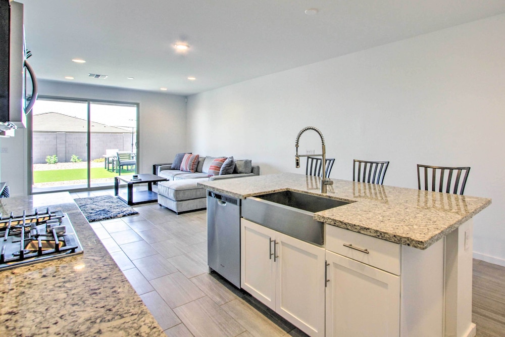 Surprise Vacation Home w/ Pool Access Near Golfing view 5