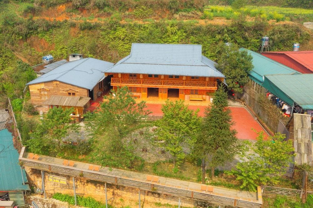 SaPa Village Retreat - Dine & Coffee