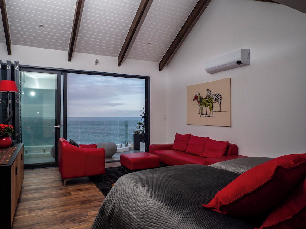 Boutique Ocean Views incorporating Wend