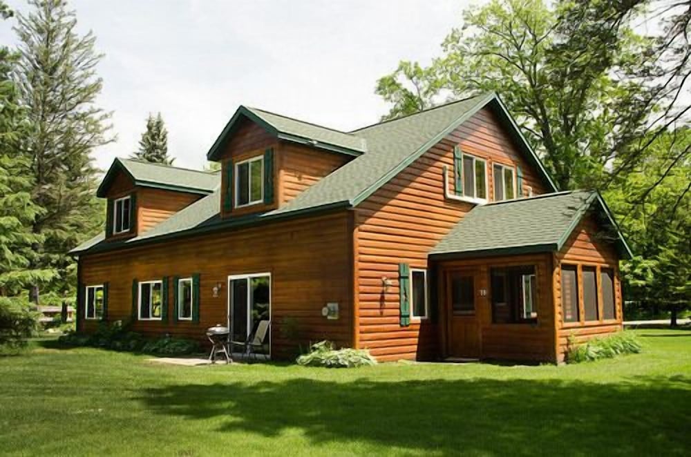 Woodland Beach Resort