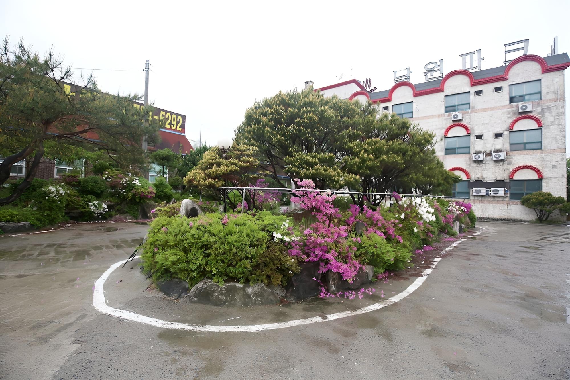Geumsan Nakwon Park view 4
