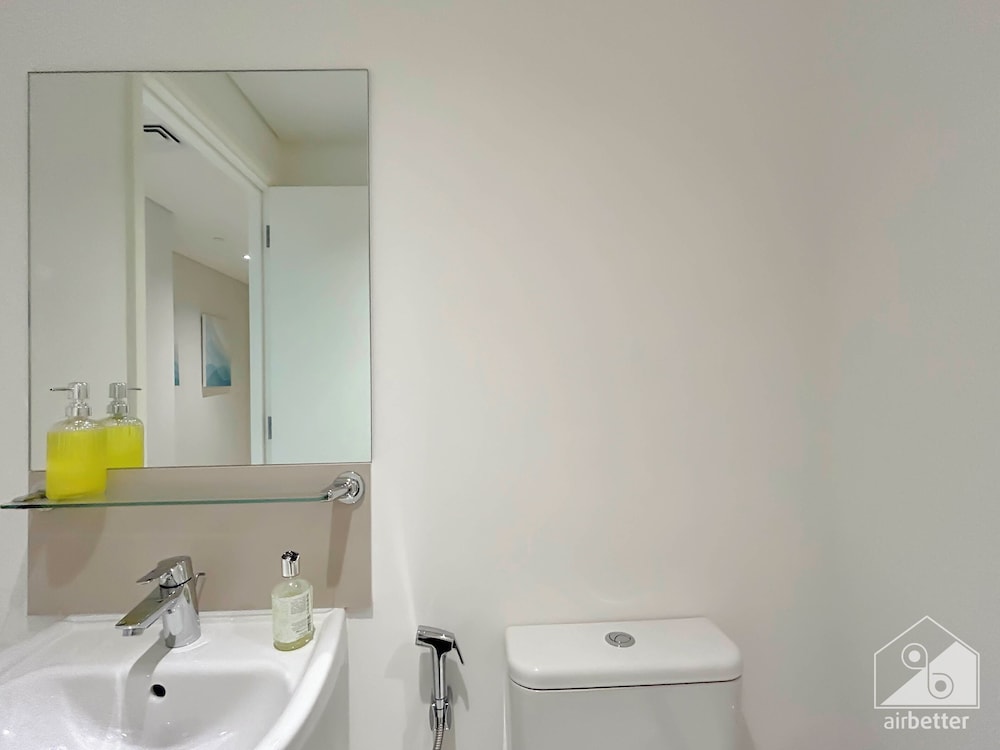 Luxurious 4B Balcony & Views Burjcrown Downtown