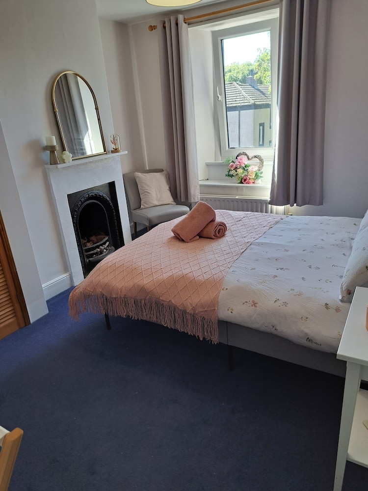 Cosy Cottage in the Village of St Bees view 3