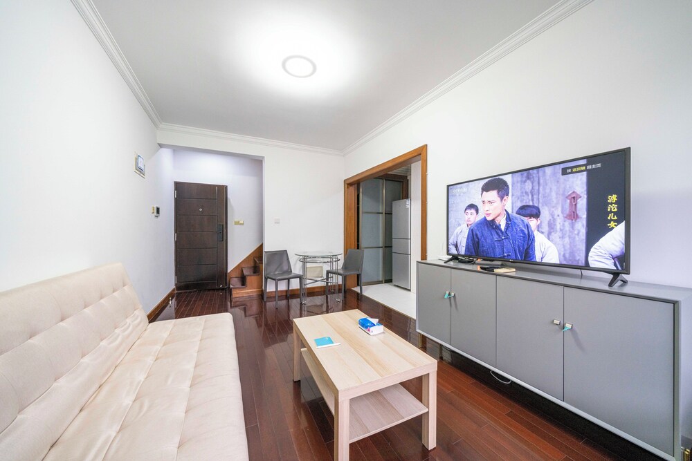 Tyms Cozy 1BR APT Gubei Carnival Court