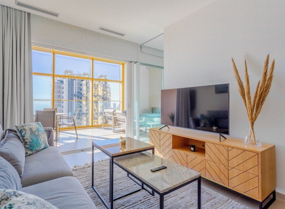 Apartments in Intempo by Leo Apartments