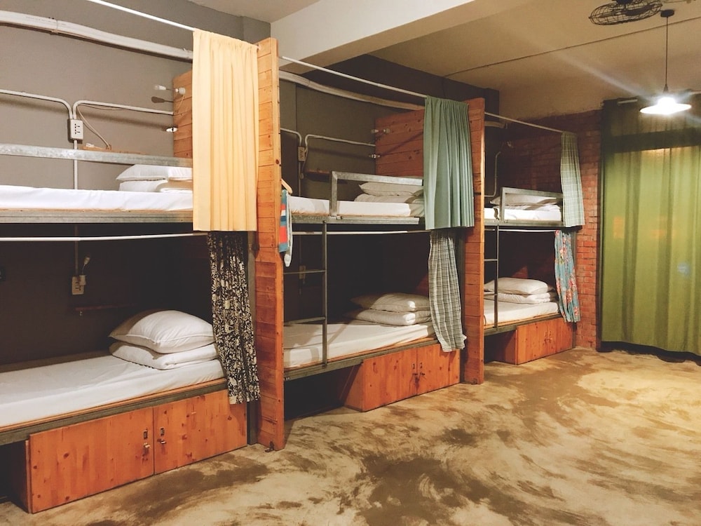 Lane62 Hostel