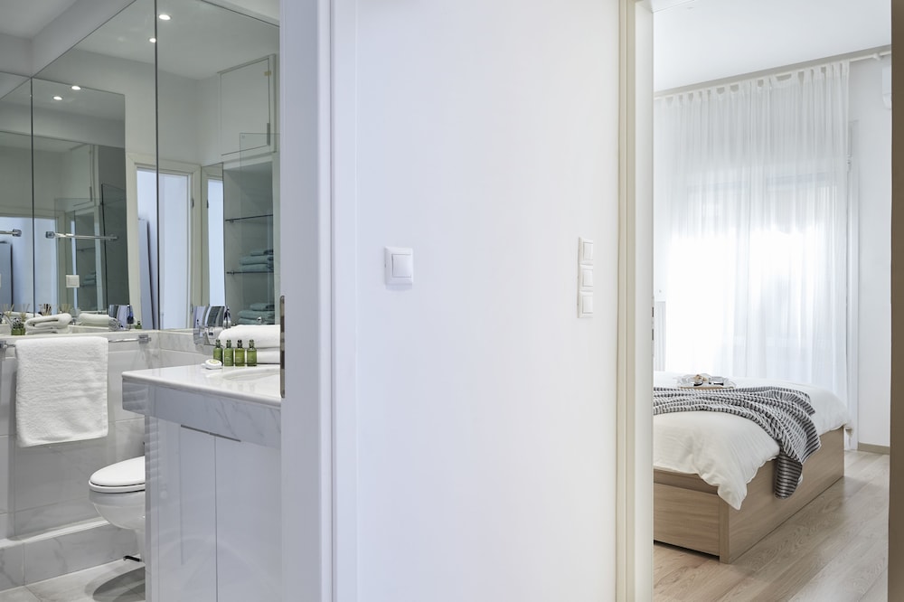 Modern Elegant Apt at Kolonaki
