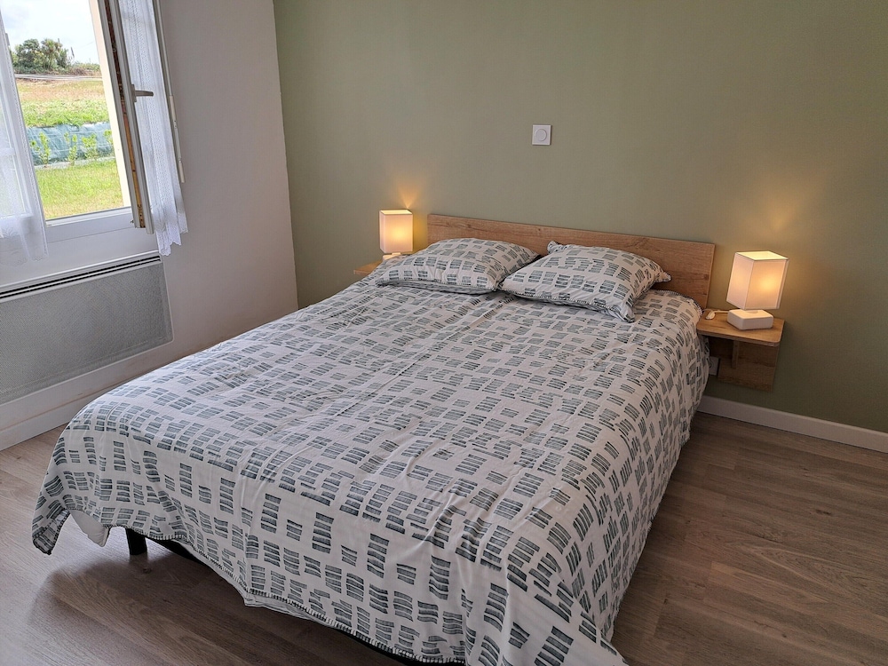 Comfortable Holiday Home Near the Beach