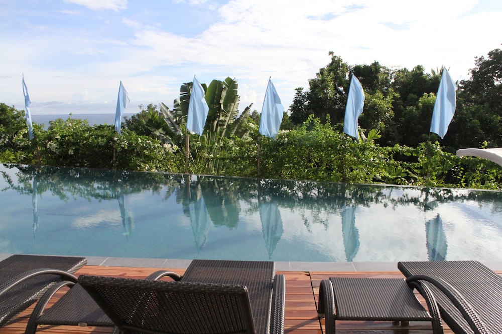 Ocean Suites Boutique Hotel