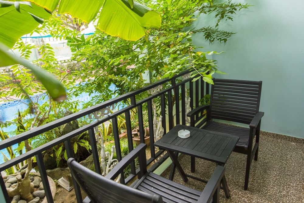 Magnolia Garden Villa