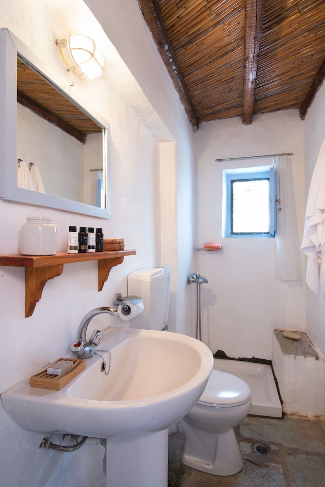 Serifos Houses Hora