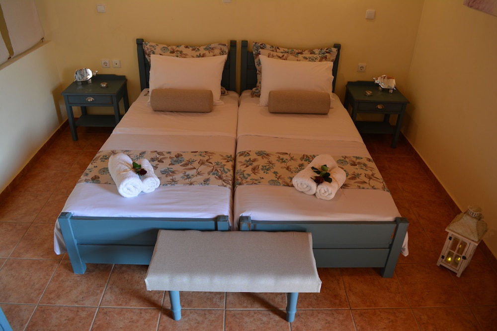 Elianthos Villa