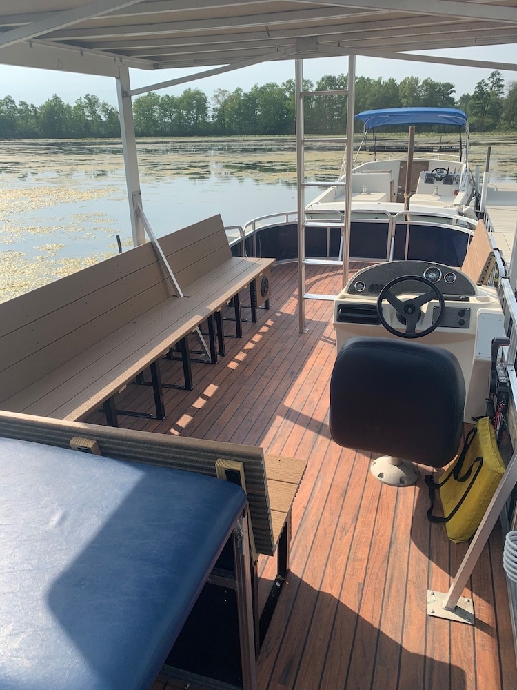 Edinboro Lake Resort Cabins
