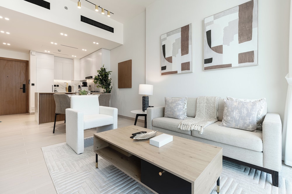 Binghatti Amber Residences- JVC
