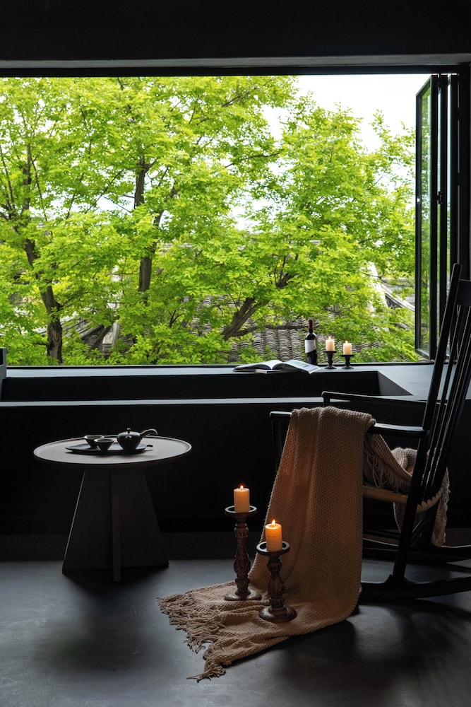 Jiangnanfu Bed and Breakfast