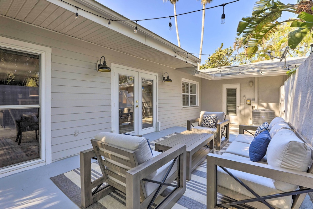 Sarasota Vacation Rental w/ Pool & Game Room! view 5