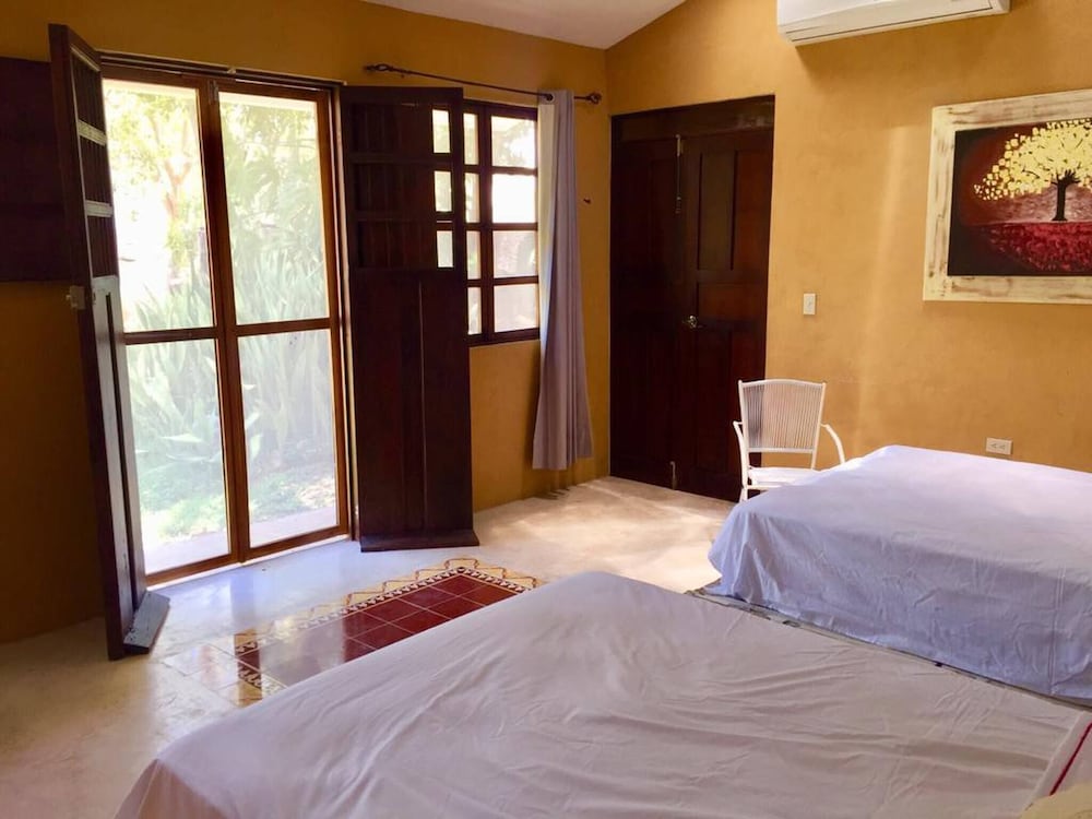 Merida Downtown Casa Colonial Suite view 5