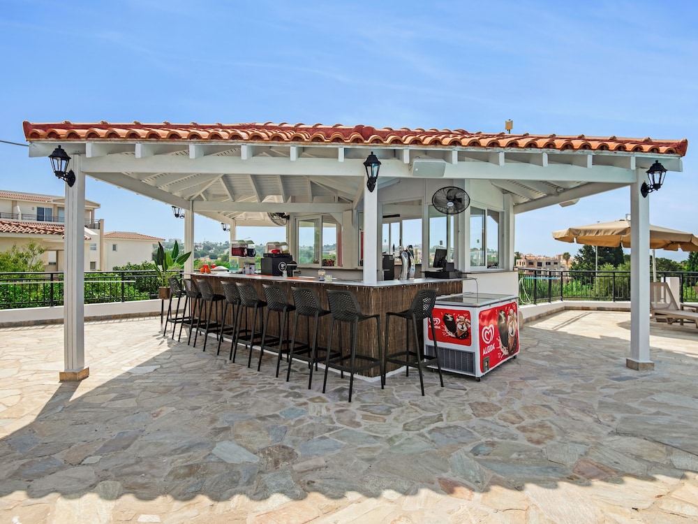 Sanders Seaview Paphos