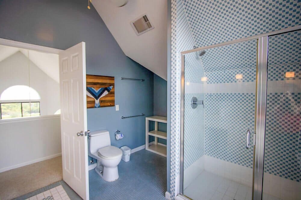 Spectacular Open Floor Plan With Elegance 5-bed, 4-bath Haven on Fripp Island