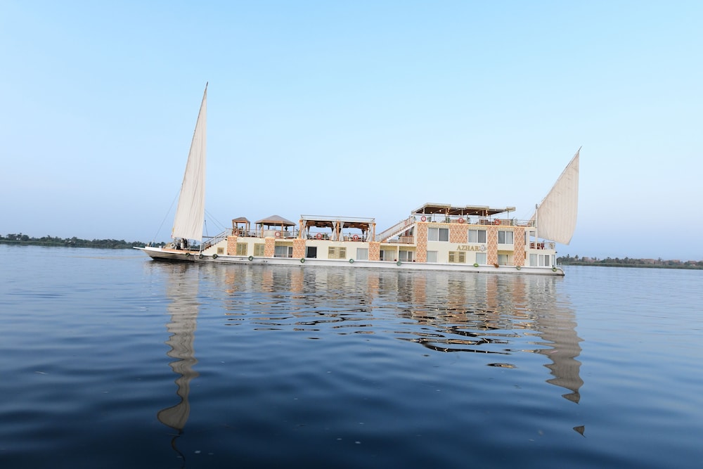 Azhar Dahabiya Luxury Suites