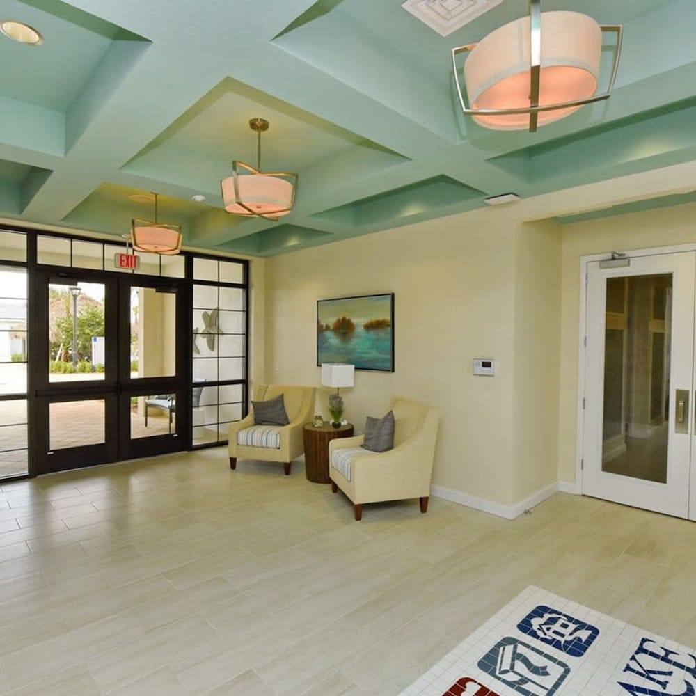 4721 Unit 105 Stunning Apartment 2BD