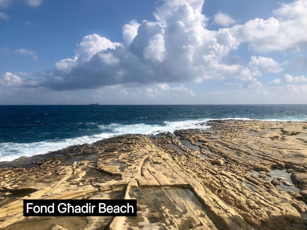 Los Arditos Duplex Penthouse Sliema